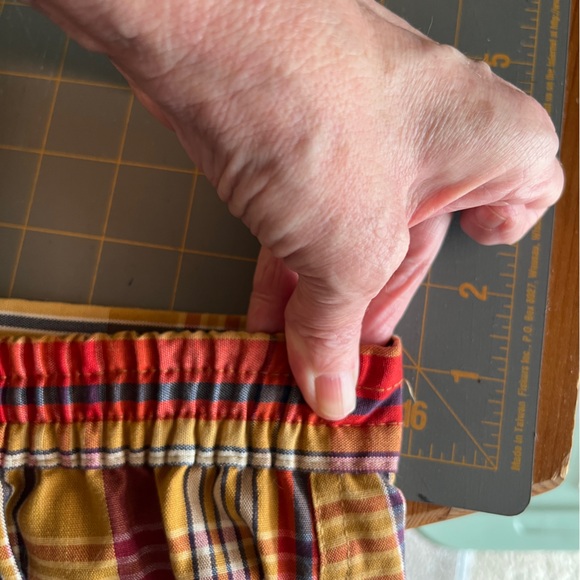 70s Plaid Board shorts Bathing suit Mens Unisex Brentwood stretches to 32" - Picture 7 of 9